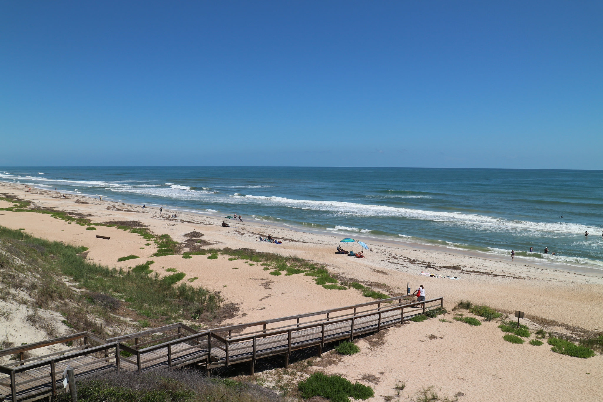 Designing The Ultimate Beachfront Bathroom with Recycled Glass Countertops